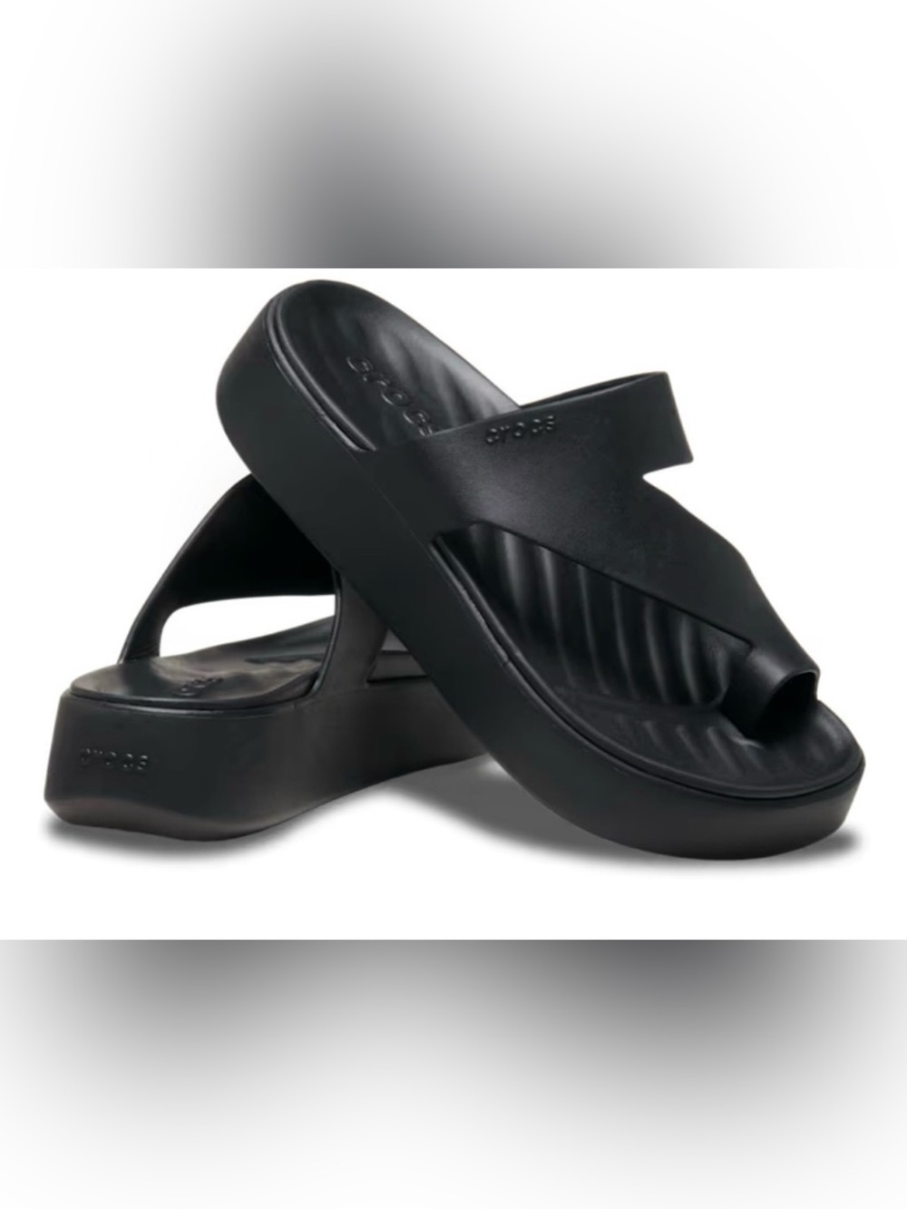 NWT Crocs Women's GETAWAY PLATFORM TOE LOOP Black Sandals